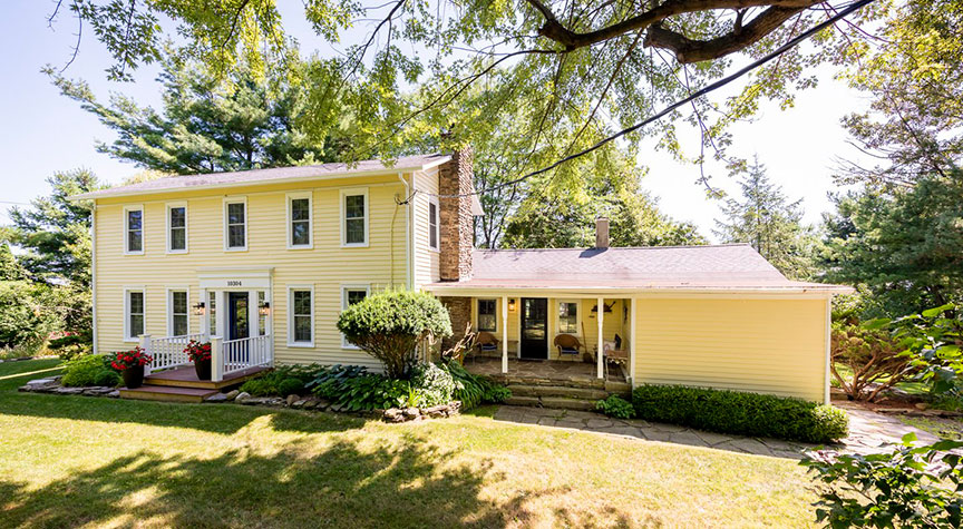 Front of house image of Glenn Scott Manor